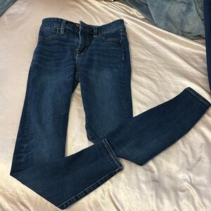 American Eagle medium wash skinny jeans w/ no holes, size 00 short, hi-rise